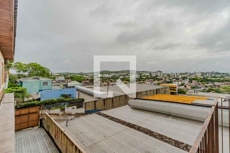 Casa à venda com 210m², 5 quartos e 4 vagas Casa à venda com 210m², 5 quartos e 4 vagasÁrea Externa