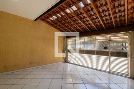 Casa à venda com 210m², 3 quartos e 4 vagasGaragem