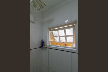 Casa à venda com 210m², 3 quartos e 4 vagasBanheiro da Suíte