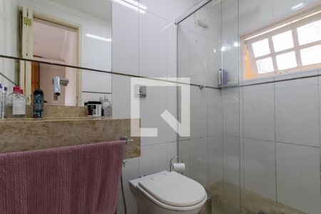 Casa à venda com 210m², 3 quartos e 4 vagasBanheiro da Suíte