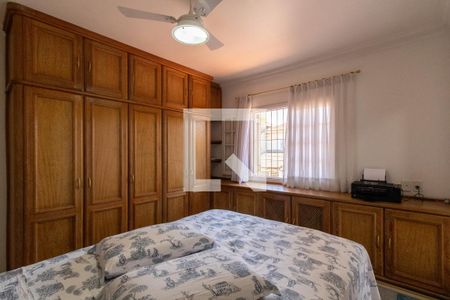 Casa à venda com 210m², 3 quartos e 4 vagasSuíte