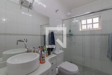 Casa à venda com 210m², 3 quartos e 4 vagasBanheiro