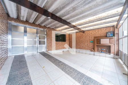 Casa à venda com 230m², 4 quartos e 2 vagas Casa à venda com 230m², 4 quartos e 2 vagasGaragem