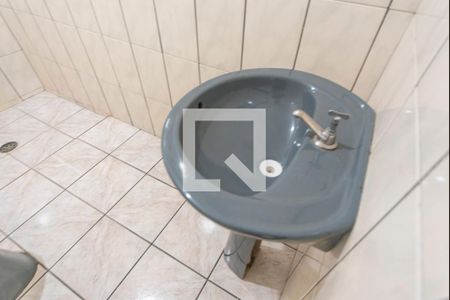 Casa à venda com 230m², 4 quartos e 2 vagas Casa à venda com 230m², 4 quartos e 2 vagasBanheiro 1 casa 2