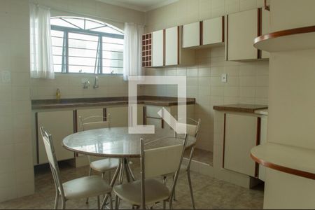 Cozinha de casa para alugar com 3 quartos, 300m² em Jardim Abaete, Sorocaba