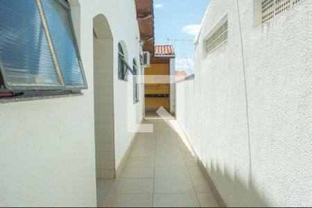 Casa para alugar com 250m², 3 quartos e 4 vagas Casa para alugar com 250m², 3 quartos e 4 vagasQuintal