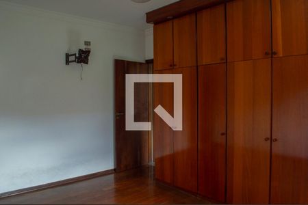 Casa para alugar com 250m², 3 quartos e 4 vagas Casa para alugar com 250m², 3 quartos e 4 vagasSuíte