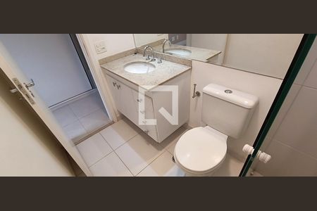 Apartamento à venda com 109m², 3 quartos e 2 vagasBanheiro da Suíte