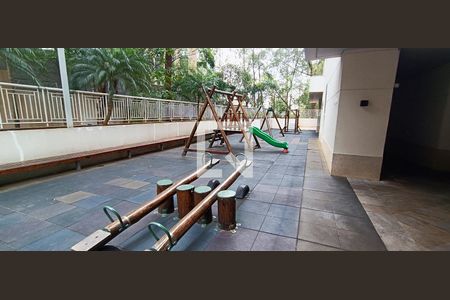 Apartamento à venda com 109m², 3 quartos e 2 vagasÁrea comum - Playground 