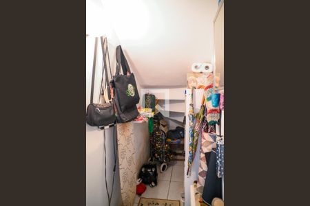 Casa à venda com 120m², 2 quartos e 2 vagas Casa à venda com 120m², 2 quartos e 2 vagasDepósito