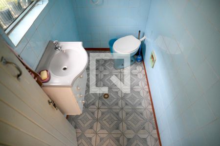 Casa à venda com 120m², 2 quartos e 2 vagas Casa à venda com 120m², 2 quartos e 2 vagasBanheiro de Serviço