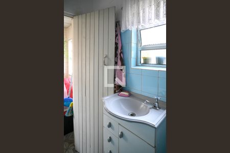 Casa à venda com 120m², 2 quartos e 2 vagas Casa à venda com 120m², 2 quartos e 2 vagasBanheiro de Serviço