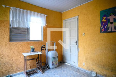 Casa à venda com 120m², 2 quartos e 2 vagas Casa à venda com 120m², 2 quartos e 2 vagasQuarto de Serviço