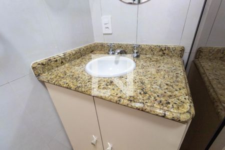 Casa de condomínio para alugar com 104m², 3 quartos e 2 vagas Casa de condomínio para alugar com 104m², 3 quartos e 2 vagasBanheiro da Suíte