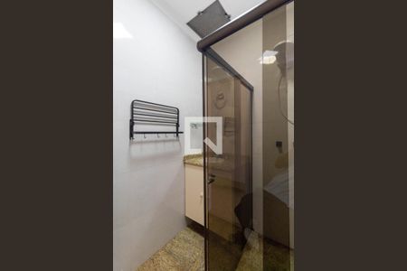 Casa de condomínio para alugar com 104m², 3 quartos e 2 vagas Casa de condomínio para alugar com 104m², 3 quartos e 2 vagasBanheiro da Suíte