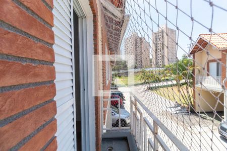Casa de condomínio para alugar com 104m², 3 quartos e 2 vagas Casa de condomínio para alugar com 104m², 3 quartos e 2 vagasVaranda