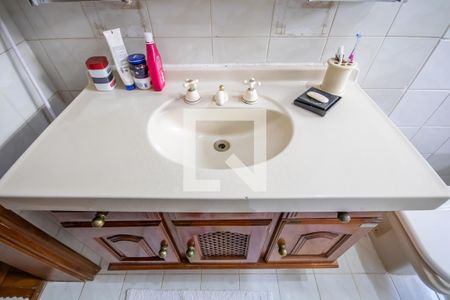 Casa à venda com 224m², 3 quartos e 3 vagas Casa à venda com 224m², 3 quartos e 3 vagasBanheiro 1