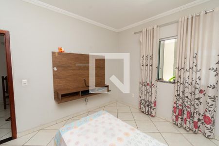 Casa à venda com 360m², 5 quartos e 6 vagas Casa à venda com 360m², 5 quartos e 6 vagasCasa Superior - Suíte