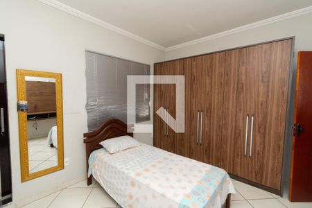 Casa à venda com 360m², 5 quartos e 6 vagas Casa à venda com 360m², 5 quartos e 6 vagasCasa Superior - Suíte