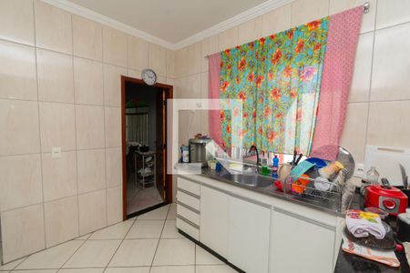 Casa à venda com 360m², 5 quartos e 6 vagas Casa à venda com 360m², 5 quartos e 6 vagasCasa Superior - Cozinha