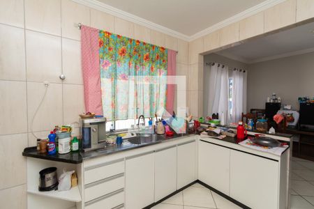 Casa à venda com 360m², 5 quartos e 6 vagas Casa à venda com 360m², 5 quartos e 6 vagasCasa Superior - Cozinha