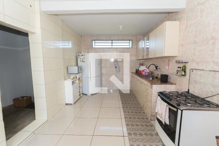 Casa à venda com 360m², 5 quartos e 6 vagas Casa à venda com 360m², 5 quartos e 6 vagasCozinha