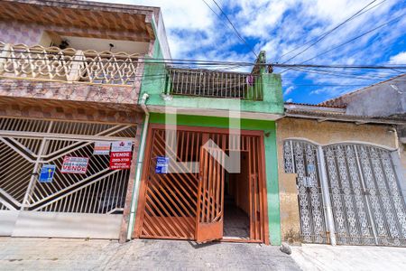 Casa à venda com 120m², 2 quartos e 1 vagaFachada