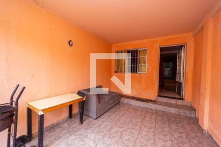 Casa à venda com 120m², 2 quartos e 1 vagaGaragem