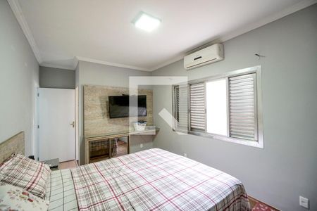 Casa à venda com 387m², 5 quartos e 4 vagasSuíte 01