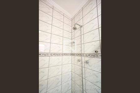 Casa à venda com 387m², 5 quartos e 4 vagasChuveiro