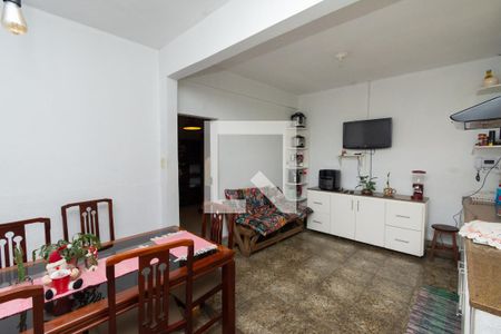 Casa à venda com 254m², 3 quartos e 4 vagasCozinha e Sala de Jantar