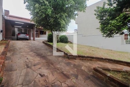 Casa à venda com 162m², 2 quartos e 4 vagas Casa à venda com 162m², 2 quartos e 4 vagasPátio