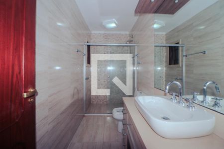 Casa à venda com 162m², 2 quartos e 4 vagas Casa à venda com 162m², 2 quartos e 4 vagasBanheiro da Suíte