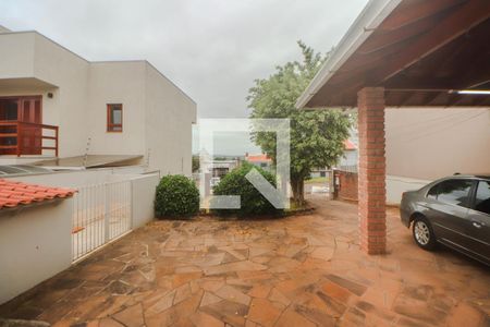 Casa à venda com 162m², 2 quartos e 4 vagas Casa à venda com 162m², 2 quartos e 4 vagasPátio