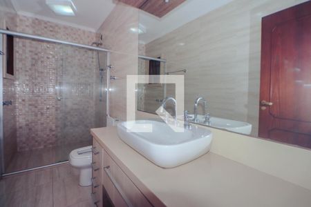 Casa à venda com 162m², 2 quartos e 4 vagas Casa à venda com 162m², 2 quartos e 4 vagasBanheiro da Suíte