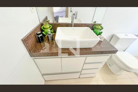 Casa à venda com 471m², 5 quartos e 4 vagasBanheiro/Quarto 5