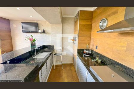 Casa à venda com 471m², 5 quartos e 4 vagasEspaço Gourmet