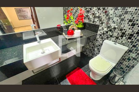 Casa à venda com 471m², 5 quartos e 4 vagasBanheiro