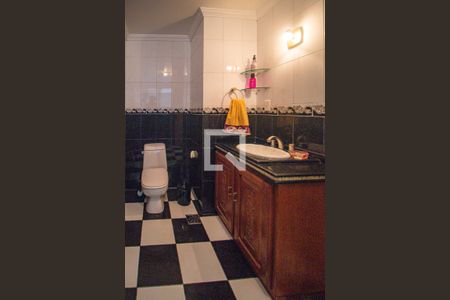 Apartamento à venda com 207m², 4 quartos e 2 vagasBanheiro da suite