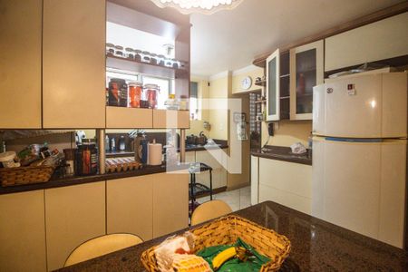 Apartamento à venda com 207m², 4 quartos e 2 vagasCozinha