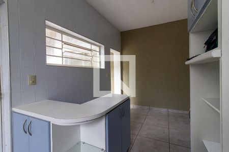 Casa para alugar com 230m², 4 quartos e 2 vagasCozinha