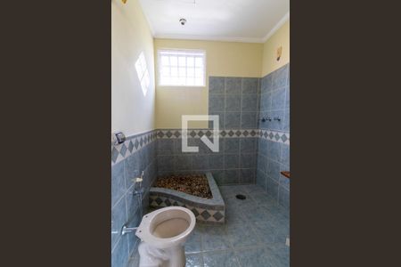 Casa para alugar com 230m², 4 quartos e 2 vagasBanheiro 2