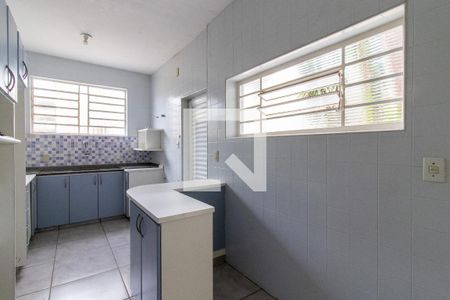 Casa para alugar com 230m², 4 quartos e 2 vagasCozinha