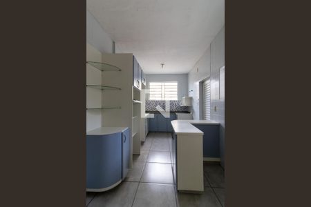 Casa para alugar com 230m², 4 quartos e 2 vagasCozinha