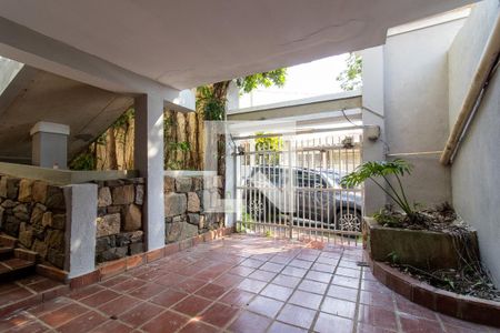 Casa para alugar com 230m², 4 quartos e 2 vagasGaragem