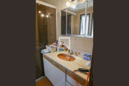 Apartamento para alugar com 220m², 3 quartos e 2 vagas Apartamento para alugar com 220m², 3 quartos e 2 vagasBanheiro da Suíte 3