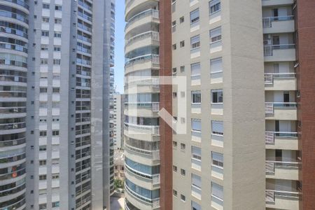 Apartamento para alugar com 220m², 3 quartos e 2 vagas Apartamento para alugar com 220m², 3 quartos e 2 vagasVista da Suíte 1