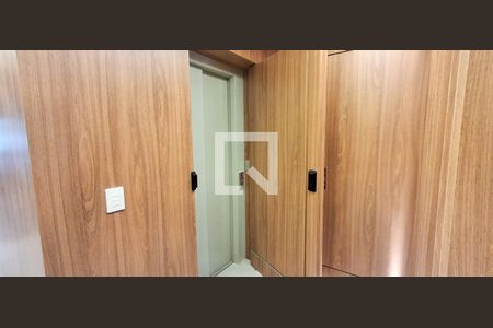 Apartamento à venda com 175m², 2 quartos e 3 vagasCorredor