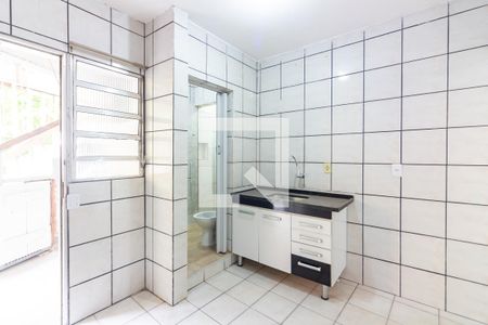 Cozinha de casa para alugar com 1 quarto, 20m² em Bussocaba, Osasco