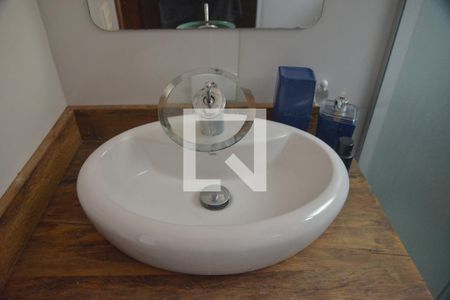 Apartamento à venda com 64m², 2 quartos e 2 vagasBanheiro da Suíte